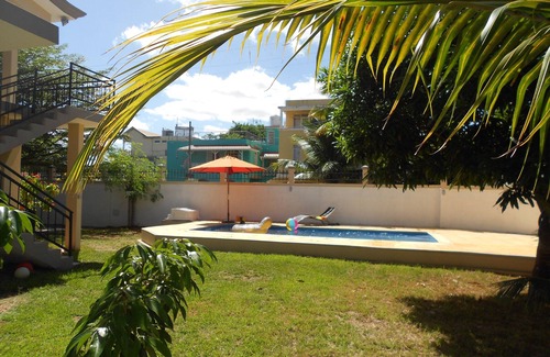 Wolmar Villa | Flic En Flac: VILLA avec jardin