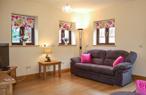 Roughton Maison | Flint Cottage