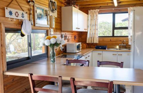 Fisherhaven Maison | Flock-Inn