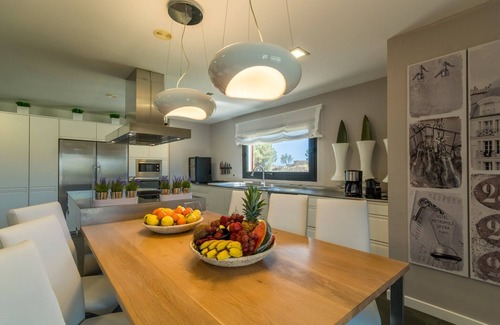 Campos Villa | Retraite avec cuisine design
