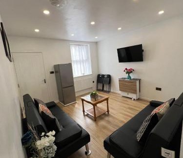 West Bromwich Maison | Florence House - Best-in-Class Bespoke Corporate & Contractors Accommodation