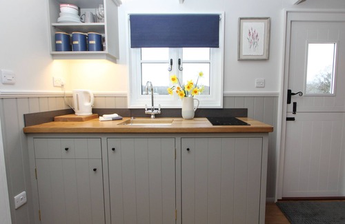 Marsham Cabine | Florence, nestled in a peaceful farm in Marsham, North Norfolk