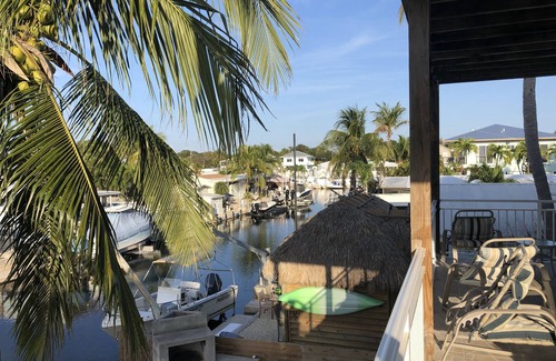 Twin Lakes Maison | Florida Keys canal front Vacation Home