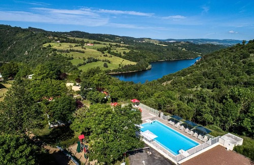 Cordelle Maison | Flower Camping de Mars * - Mobile home 35m2 Premium/3 bedrooms + TV + LV + Clim + Terrace covered 6 people