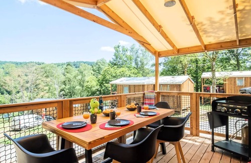 Treignac Maison | Cosyflower Premium 38m² (2 chambres) + TV + draps + serviettes - dont terrasse couverte 10m² 5 personnes
