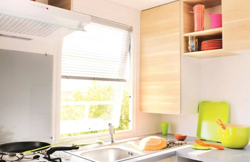 Treignac Maison | Mobil home Standard 31m² (3 chambres) + TV + terrasse intégrée couverte de 9m² 6 personnes