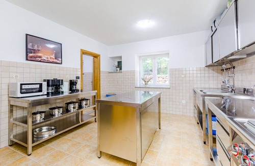 Trolokve Villa | Flying Stars - Luxury Stone Villa, Family-friendly, near Split and Trogir