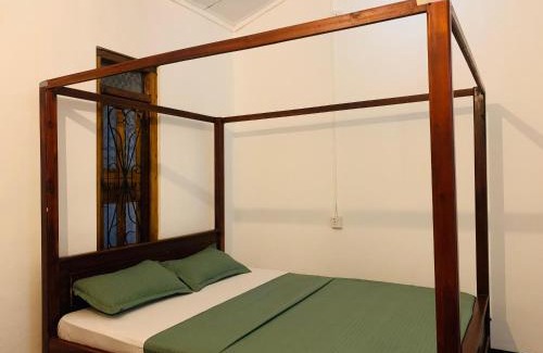 Pottuvil Division 2 Hôtel | FMS Guest House