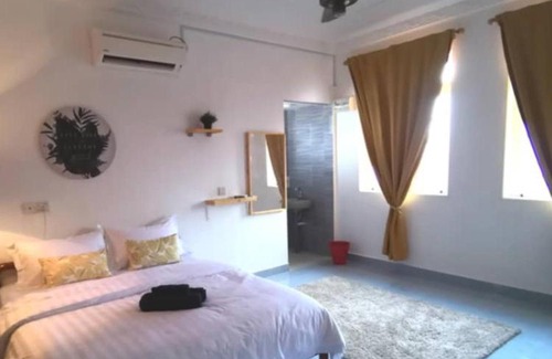 Kampung Padang Midin Maison | FnR Homestay A (1st Floor)