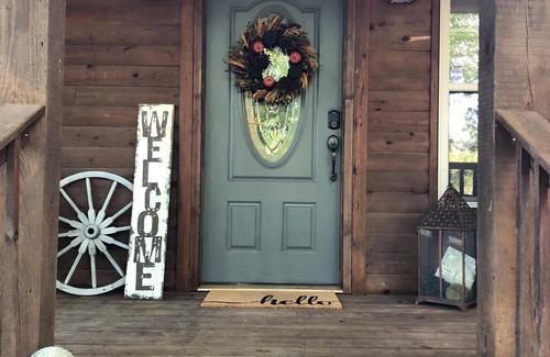 Mountain View Cabine | Folk Cabin! Isolé moderne 2 BR / 2 cabine de bain complète juste derrière Ozark Folk Center