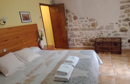 Valderrobres Hôtel | Fonda Angeleta