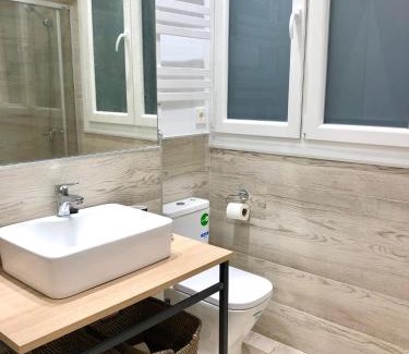 Gros Appartement | FOODIES LOCATION. SURF. NETFLIX . 3 BDR