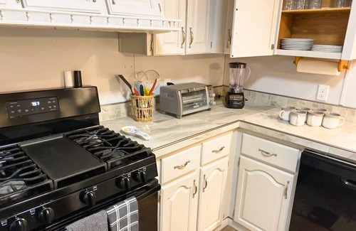 Havre Maison | FOOTHILLS LOOKOUT INN -Come home to Montana!