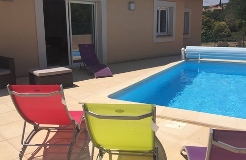 Neffies Villa | Pour 8 personnes, Villa climatisée, avec piscine privée.