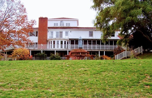 West Newbury Maison | Pour les voyageurs d'affaires et d'agrément. Avant bleu