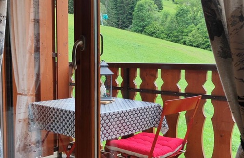 Station de Drouzin le Mont Appartement | À louer 2 pièces au pied des pistes, déco soignée, parking