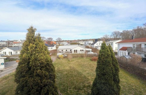 Torslanda Maison | For Workers 12 Beds - Volvo - Parking lot - All-inclusive