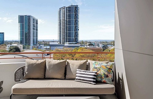 Applecross Appartement | Forbes Manaa Living 2BR+2Bath Suite View