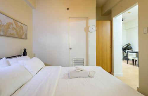 Luzon Appartement | Forbeswood Heights in ForbesTown BGC