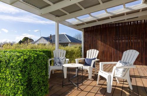 Trentham Maison | FOREST CORNER - 3 BEDROOM WEATHERBOARD, TRENTHAM