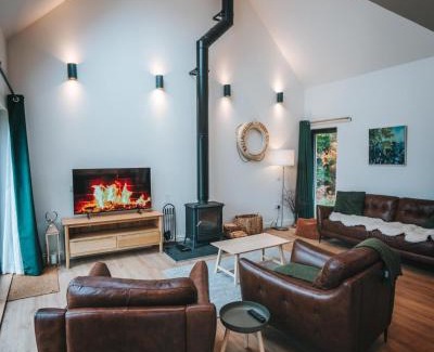 West Laroch Maison | Forest Corner Luxury Home with Hot Tub
