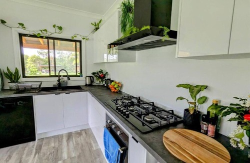 Bunyah Lit Et Petit-Déjeuner | Forest Creek Retreat - Double Room with Mountain View