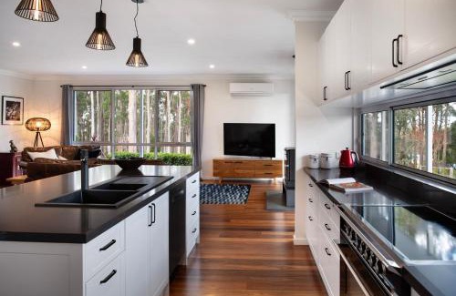 Eganstown Maison | Forest Edge Daylesford