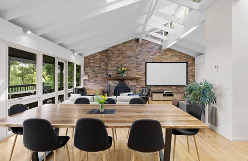 Menzies Creek Maison | Forest Hideaway Puffing Billy Railway