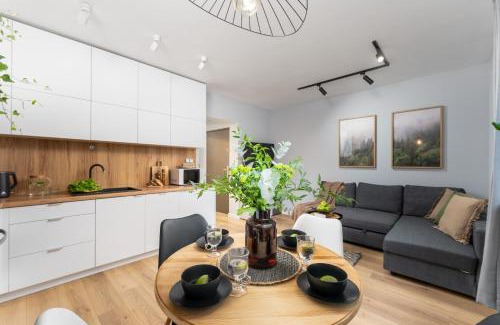Debniki Appartement | Forest House by Cozyplace