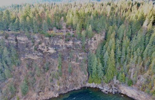 Central Kootenay Maison | Forest Nook