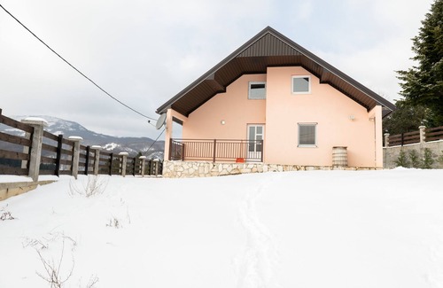 Kolasin Maison | Paradis de la forêt - villa de trois chambres