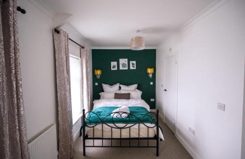 Port Talbot Maison | Forest Retreat Log Burner Dog Friendly Wifi