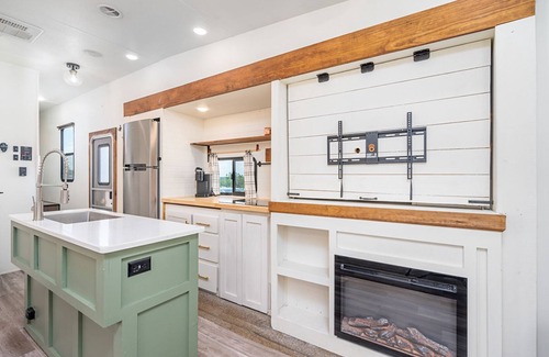 Lindale Maison | Forest River Heritage