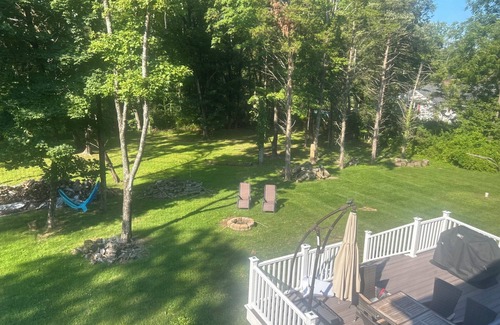 Belle Mead Maison | Forest Wonderland Sanctuary-Private, Gourmet Kitchen, Fire-pit and Jacuzzi tub