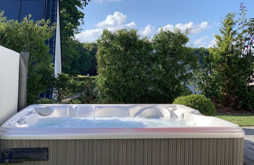 Muritz Maison | Villa Foresta *****: jacuzzi, sauna, SKY, cheminée à gaz, lit VDSL / WLAN. incl.