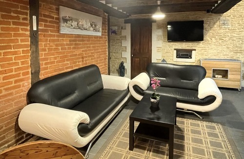 Basseneville Maison | Former modernized Calvados Bouillerie
