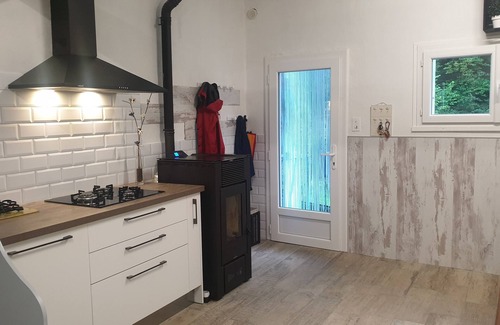 Escot Maison | Ancienne école reformée en gîte