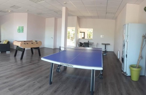 Equemauville Appartement | FORMISTUDIO II - A 2 PAS DE HONFLEUR - PISCINE CHAUFFEE, PARKING, WIFI