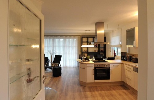 Barth Maison | Nouveau chalet exclusive de chaume avec cheminée, sauna et 3 chambres