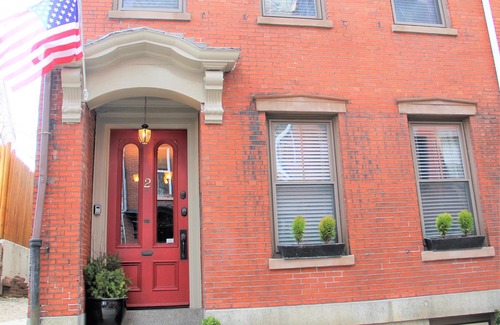 Highland Park Appartement | 139 $ Spécial! ** Ensoleillé ** Penthouse Duplex !! L @@ K 3 chambres, 2 salles de bain, 1. 5 miles Centre
