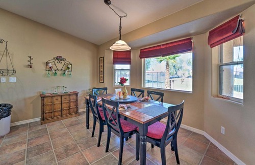 Fort Mohave Maison | Fort Mohave Family Home with Golf Course Views!