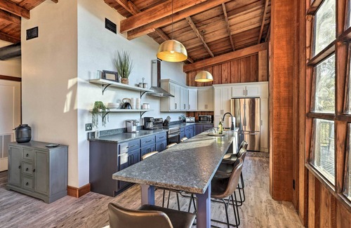 Fort White Maison | Fort White Retreat: Deck & River Access!