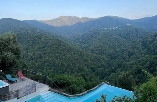 Carcheto-Brustico Appartement | Fortified medieval hamlet.