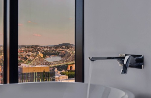 Fortitude Valley Appartement | Spacious Apartment with Stunning Views & Amenities