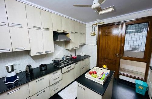 Saket Appartement | Fortune Home Service Apartment 4Bhk,D-36, Saket