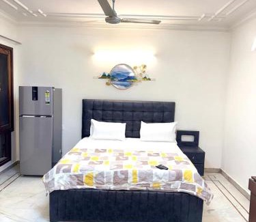 Saket Appartement | Fortune Home Service Apartment, Studio E-30