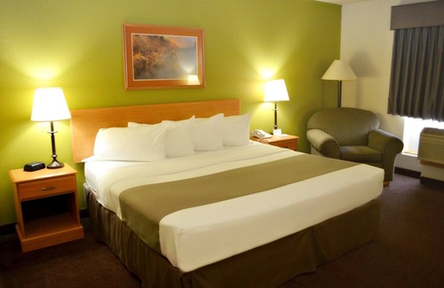 Russell Hôtel | Fossil Creek Hotel And Suites