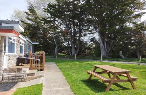 Sandown Chalet De Ski | Fossils Reach: Comfy, dog friendly, and with superfast broadband