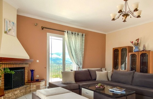 Khelmata Appartement | Fotis... 3-Bedroom Apartment with Panoramic Views