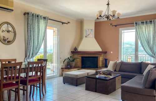 Khelmata Appartement | Fotis... 3-Bedroom Apartment with Panoramic Views